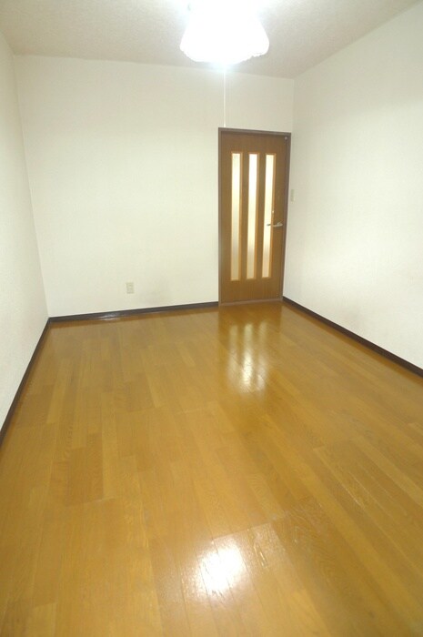 物件内観写真12　(居室)