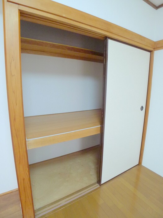 物件内観写真7　(収納)