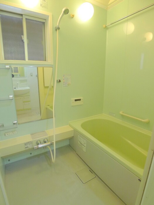 物件内観写真8　(バス／シャワールーム等)