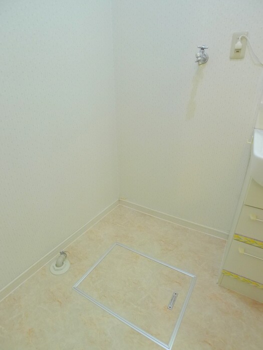 吹上富士見テラスハウスの洗濯機置場