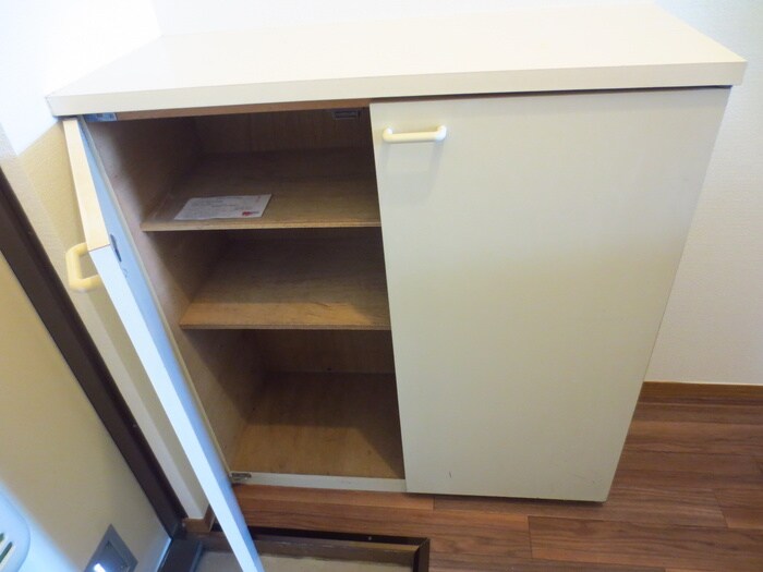 物件内観写真8　(靴箱)