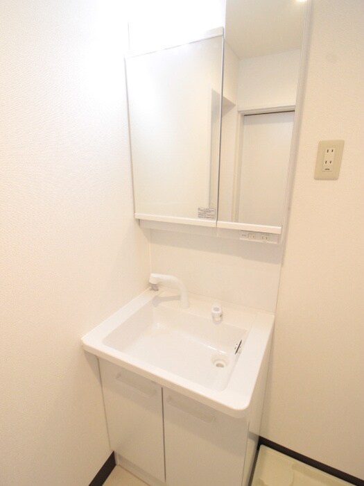 物件内観写真11　(洗面)