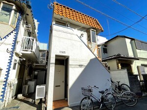 メゾンドール用賀B棟外観写真