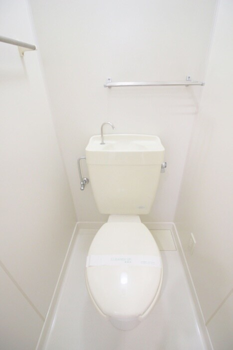 物件内観写真11　(トイレ)