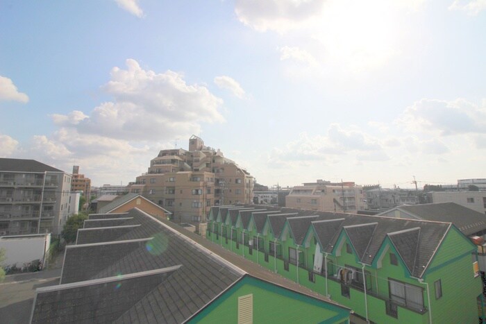 物件内観写真18　(室内からの展望)