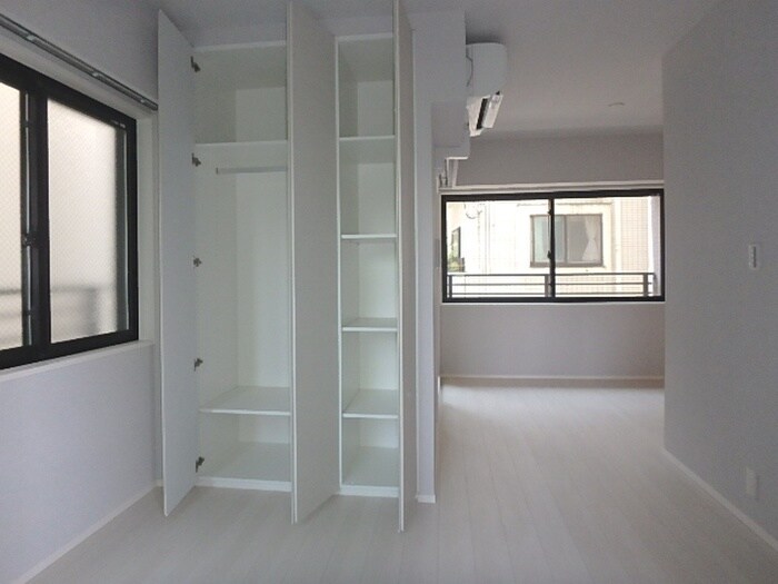 物件内観写真13　(収納)