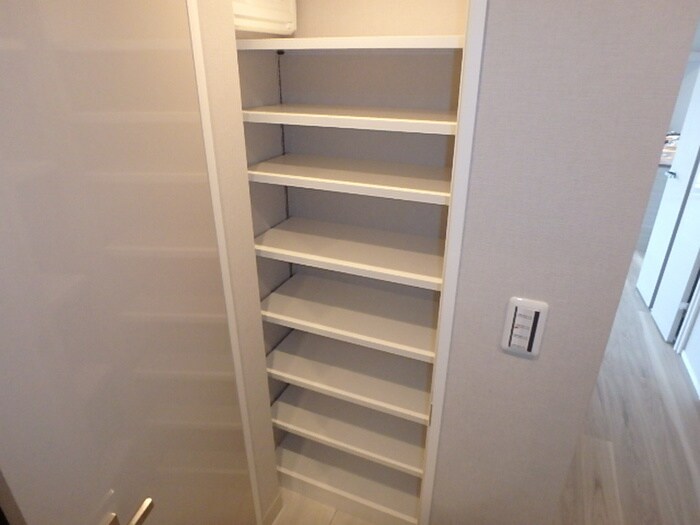 物件内観写真19　(靴箱)