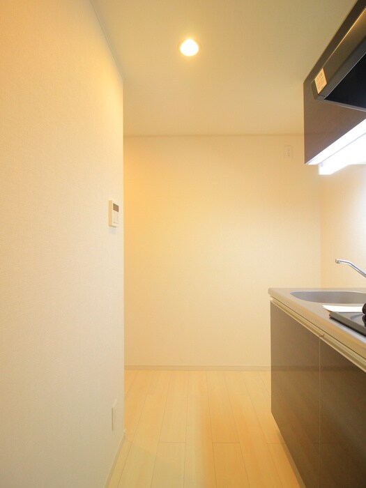 物件内観写真18　(廊下)