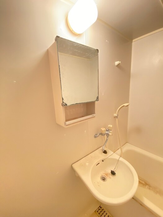 物件内観写真9　(洗面)