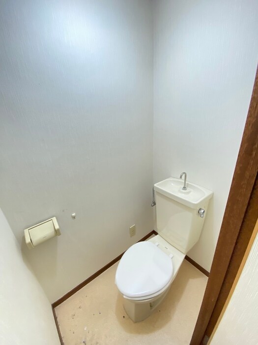 物件内観写真11　(トイレ)