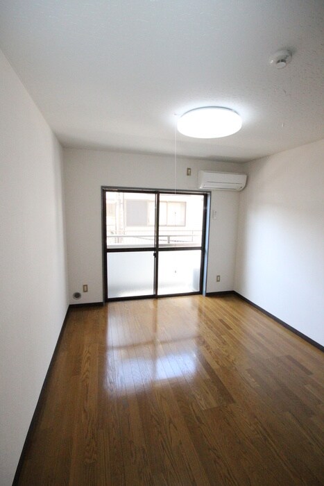 物件内観写真19　(居室)