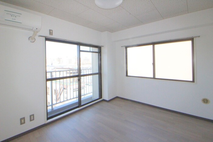 物件内観写真7　(居室)