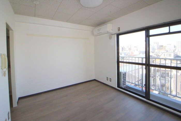 物件内観写真9　(居室)