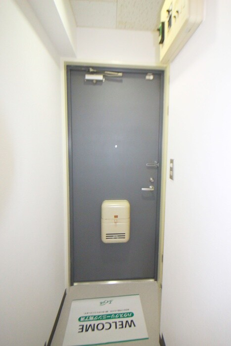 物件内観写真17　(玄関)