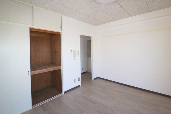 物件内観写真21　(居室)