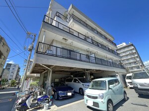 ホ－ユ－ビル外観写真