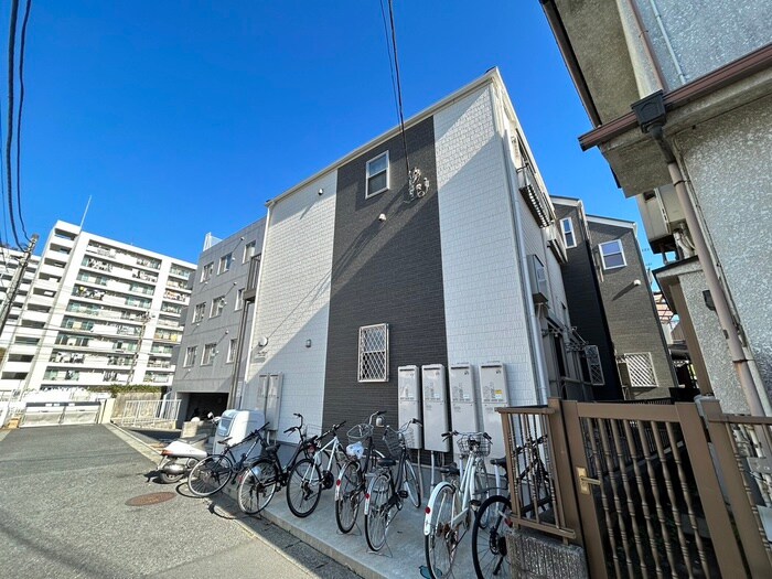 物件外観写真2　(外観写真)