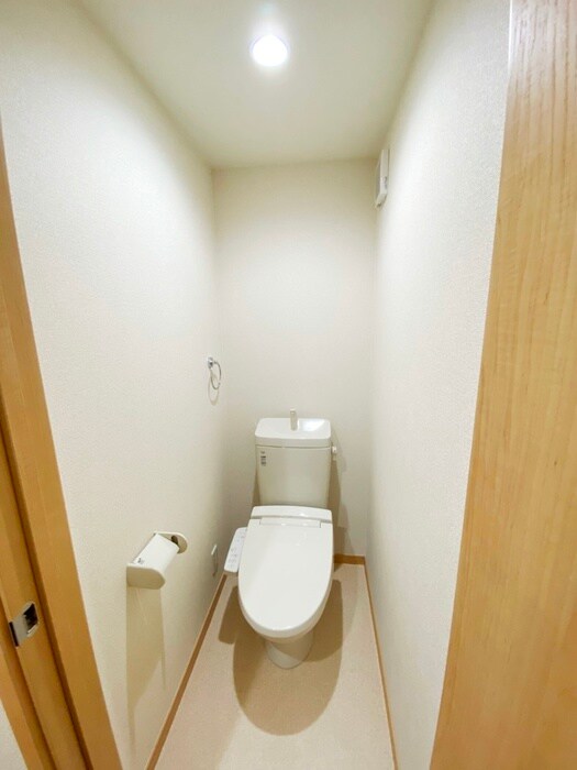 物件内観写真11　(トイレ)