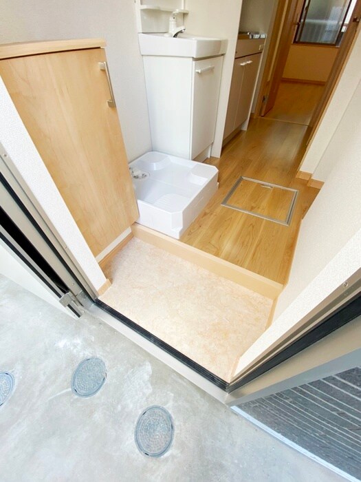 物件内観写真21　(玄関)