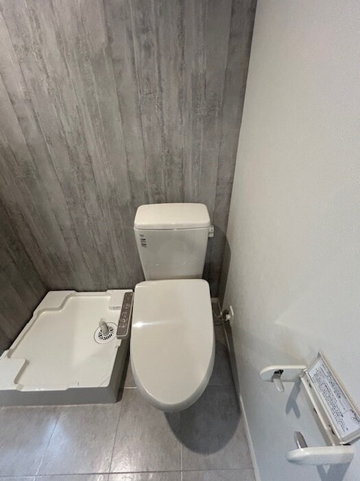 物件内観写真9　(トイレ)