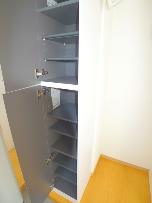 物件内観写真16　(靴箱)