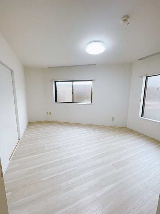 物件内観写真9　(居室)