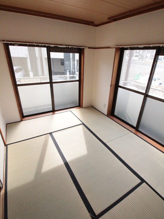 物件内観写真14　(室内からの展望)