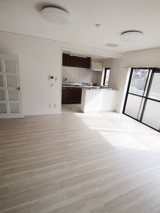 物件内観写真21　(居室)