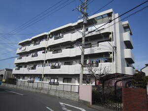 フラットハガ外観写真