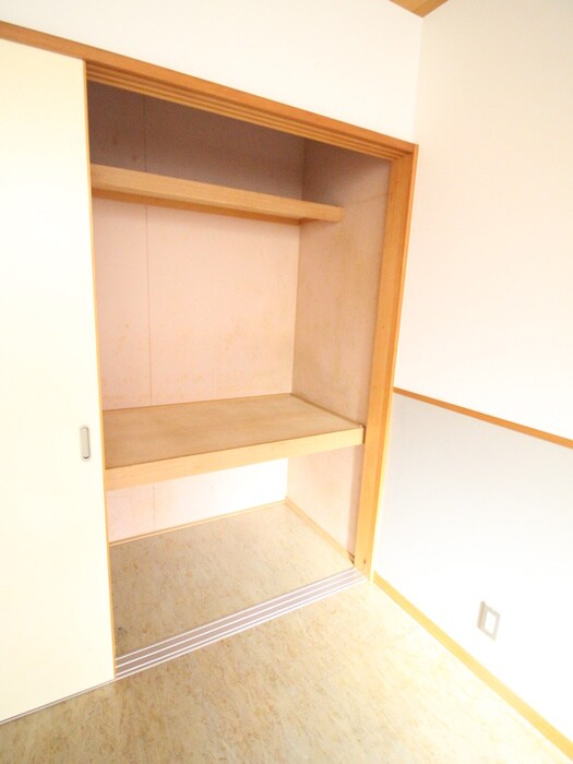 物件内観写真18　(収納)