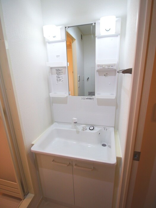 物件内観写真12　(洗面)