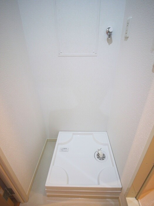 物件内観写真19　(洗濯機置場)