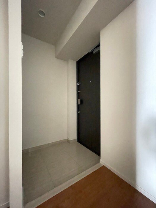 物件内観写真11　(玄関)