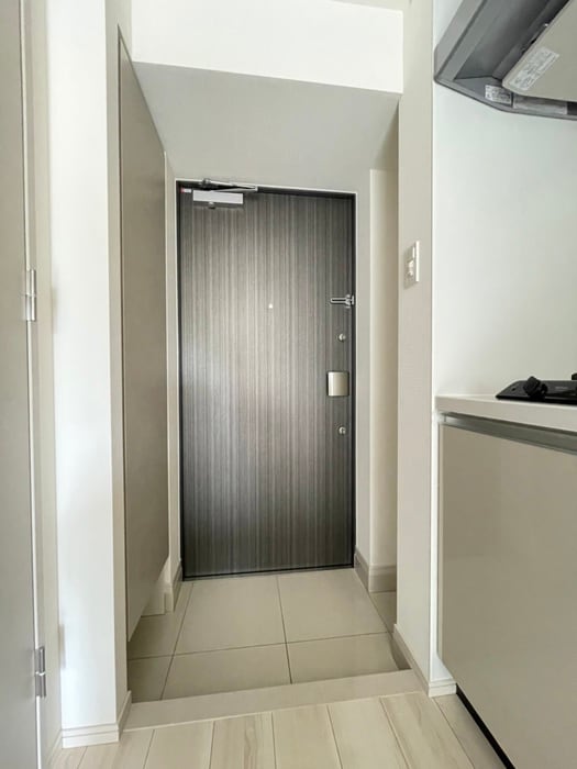 物件内観写真11　(玄関)