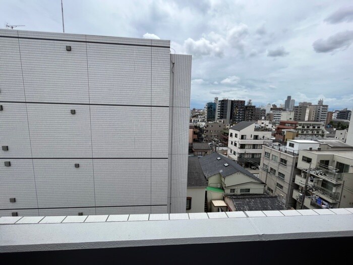 物件内観写真15　(室内からの展望)