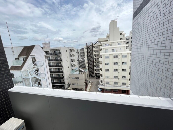 物件内観写真16　(室内からの展望)