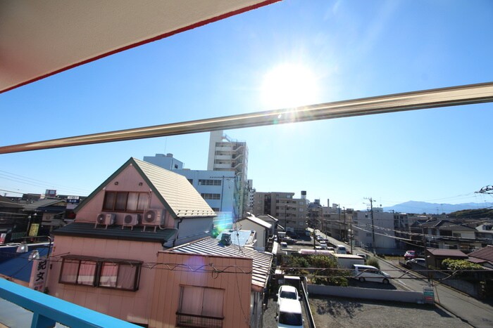 物件内観写真12　(室内からの展望)