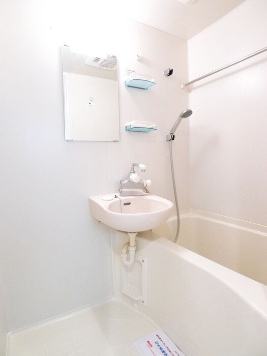 物件内観写真12　(バス／シャワールーム等)