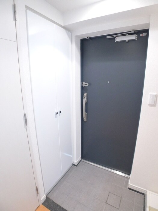 物件内観写真15　(玄関)