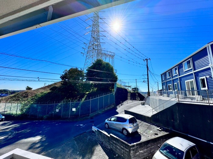 物件内観写真16　(室内からの展望)