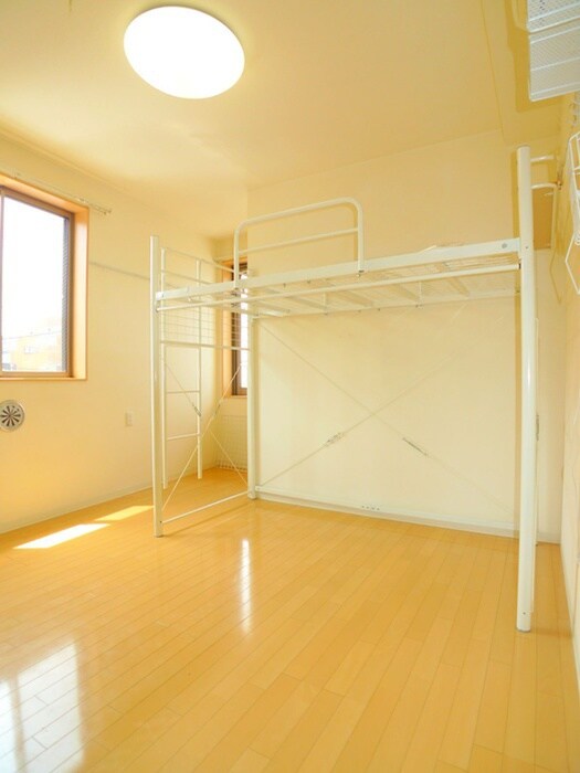 物件内観写真6　(居室)