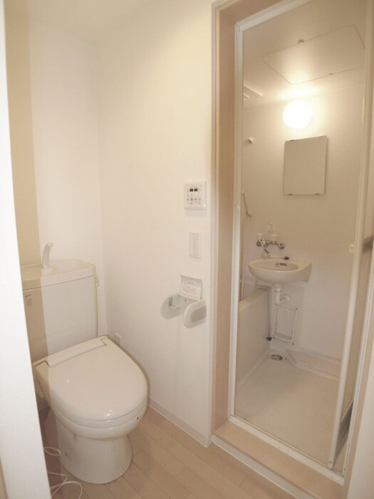 物件内観写真10　(バス／シャワールーム等)