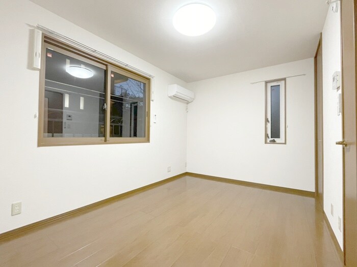 物件内観写真22　(居室)