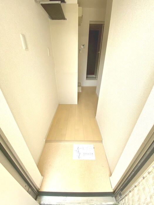 物件内観写真17　(玄関)