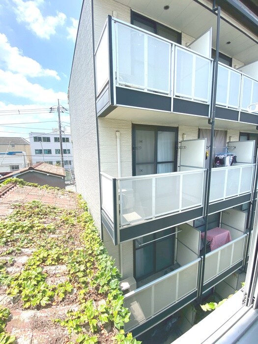 物件内観写真18　(室内からの展望)