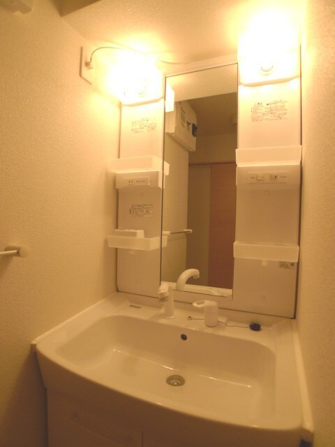 物件内観写真9　(洗面)