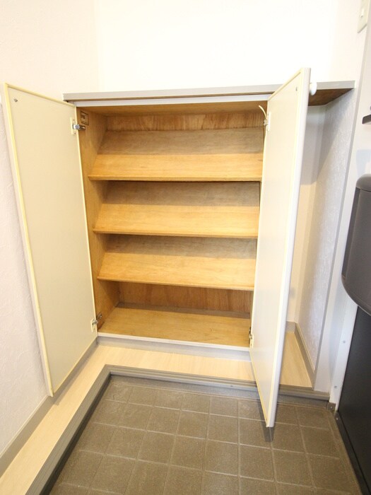 物件内観写真15　(靴箱)