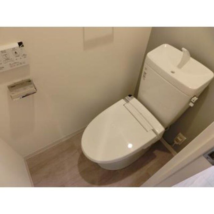 物件内観写真9　(トイレ)