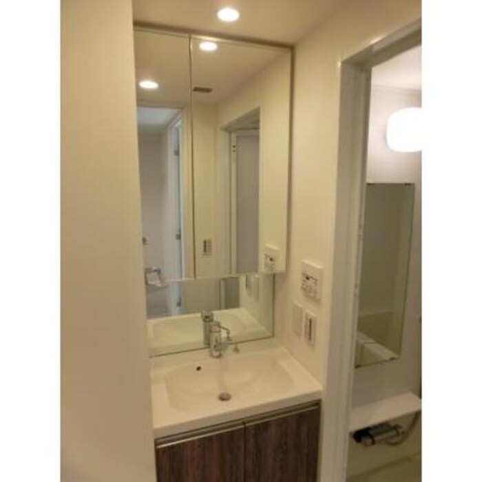 物件内観写真11　(洗面)