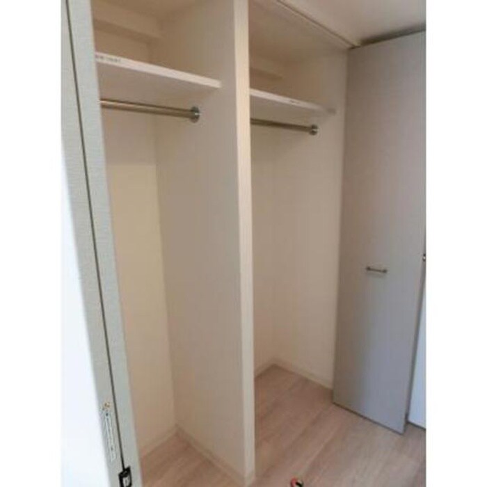 物件内観写真12　(収納)